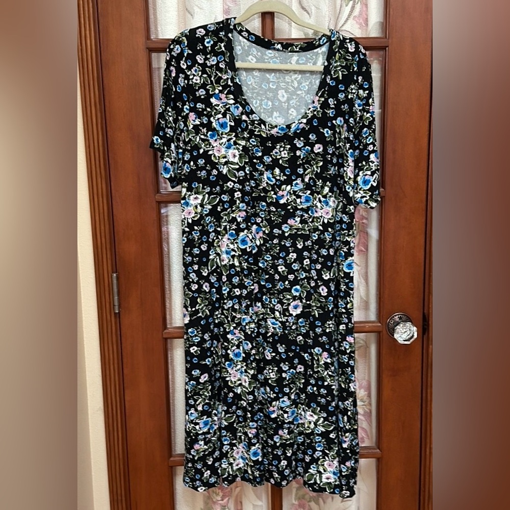 Soft & stretchy Floral Dress